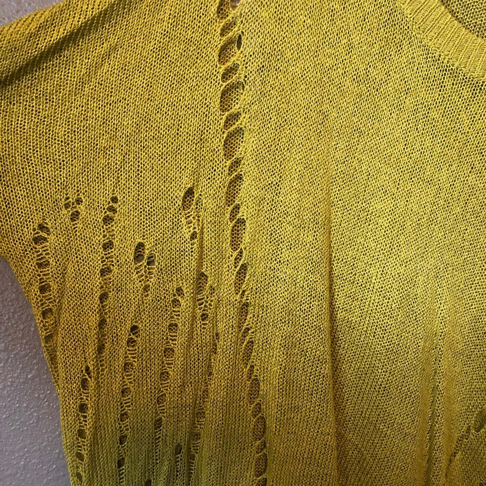 Sweater - Picture 2 of 4